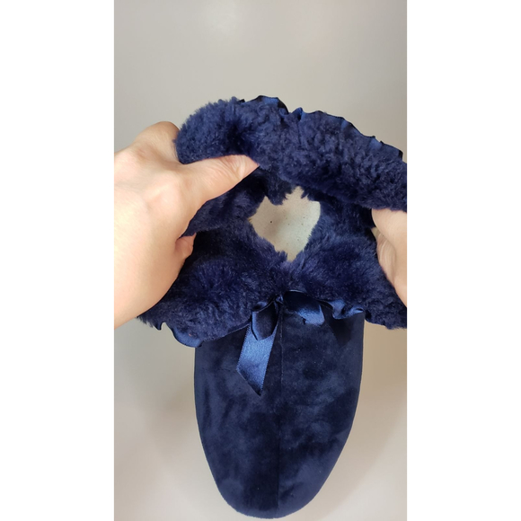 Blue Dearfoams Slippers - Picture 9 of 9